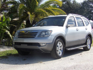Used 2009 Kia Borrego EX w/ Leather Pkg image 1