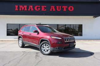 Used 2018 Jeep Cherokee Latitude Plus w/ Comfort/Convenience Group image 1