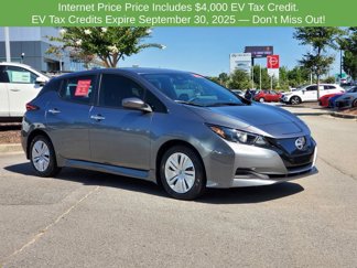 Used 2023 Nissan Leaf S image 1
