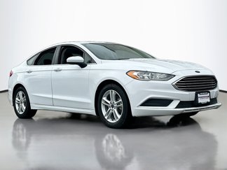Used 2018 Ford Fusion SE image 1