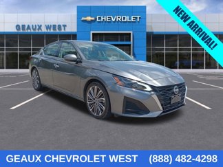 Used 2023 Nissan Altima 2.5 SL image 1