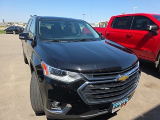 Used 2021 Chevrolet Traverse LT image 1
