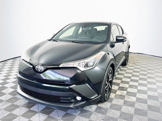 Used 2018 Toyota C-HR XLE image 1