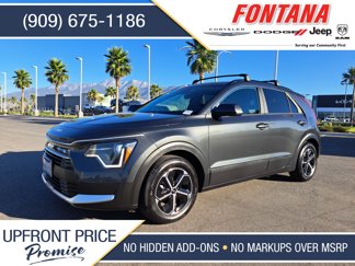 Used 2024 Kia Niro LX image 1