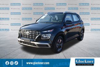 Used 2024 Hyundai Venue SEL video 1