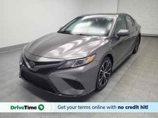 Used 2018 Toyota Camry SE image 1
