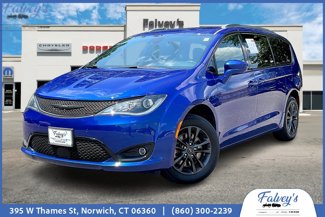 Certified 2020 Chrysler Pacifica Touring-L w/ Advanced Safetytec Group image 1