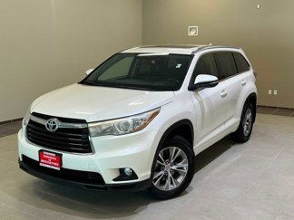 Used 2015 Toyota Highlander XLE image 1