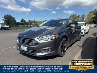 Used 2016 Ford Fusion SE image 1