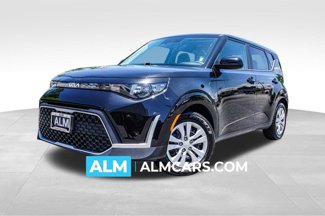 Used 2023 Kia Soul LX image 1