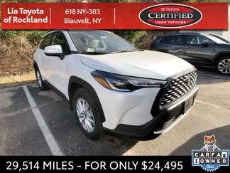Certified 2022 Toyota Corolla Cross LE image 1