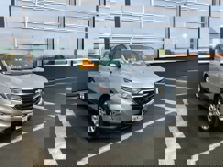Used 2019 Chevrolet Equinox LT image 1