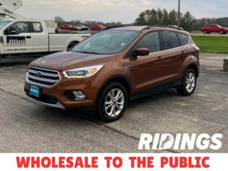 Used 2017 Ford Escape SE w/ SE Leather Comfort Package image 1