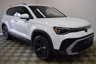 New 2025 Volkswagen Taos SEL image 1