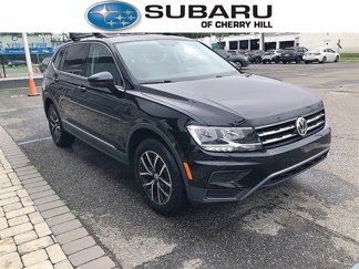 Used 2021 Volkswagen Tiguan SE w/ Panoramic Sunroof Package image 1