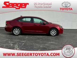 Used 2022 Toyota Corolla LE image 1