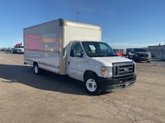 Used 2022 Ford E-350 and Econoline 350 Super Duty image 1