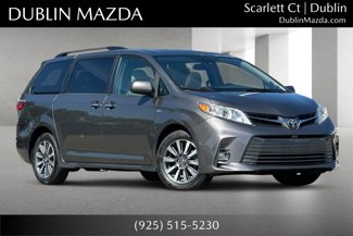 Used 2018 Toyota Sienna XLE image 1