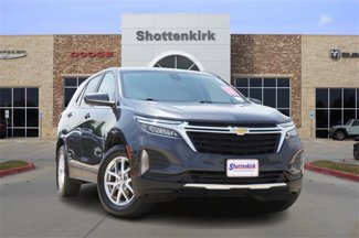 Used 2023 Chevrolet Equinox LT image 1