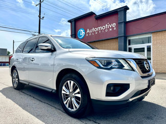 Used 2019 Nissan Pathfinder SV image 1