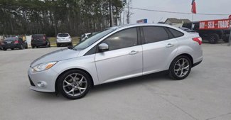 Used 2013 Ford Focus SE image 1