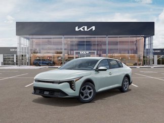 New 2025 Kia K4 LXS image 1