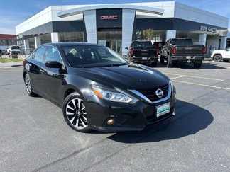 Used 2017 Nissan Altima 2.5 SV image 1