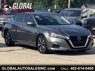 Used 2021 Nissan Altima 2.5 SV w/ SV Premium Package image 1