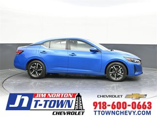 Used 2025 Nissan Sentra SV image 1