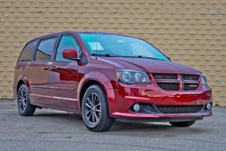 Used 2017 Dodge Grand Caravan GT image 1