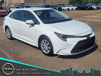 Used 2023 Toyota Corolla LE image 1