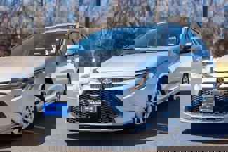 Used 2022 Toyota Corolla LE image 1