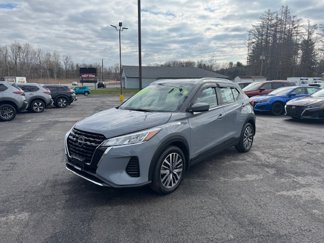 Used 2023 Nissan Kicks SV image 1