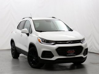 Certified 2022 Chevrolet Trax LT w/ Driver Confidence Package image 1