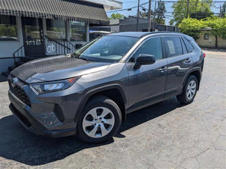 Used 2021 Toyota RAV4 LE image 1
