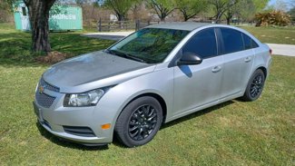 Used 2013 Chevrolet Cruze LS image 1