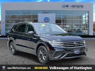 Certified 2022 Volkswagen Tiguan SE w/ Panoramic Sunroof Package image 1