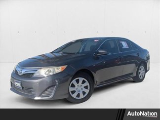 Used 2012 Toyota Camry LE image 1