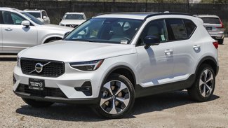 New 2025 Volvo XC40 B5 Plus w/ Protection Package Premier image 1