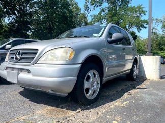 Used 2001 Mercedes-Benz ML 320 4MATIC image 1