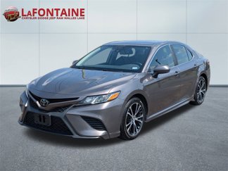 Used 2019 Toyota Camry SE w/ Carpet Mat Package image 1