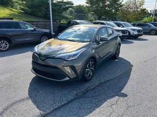 Used 2021 Toyota C-HR XLE image 1