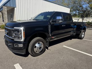 Used 2023 Ford F350 Platinum image 1