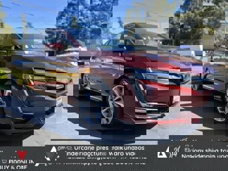 Used 2018 Honda Clarity Plug-In Hybrid image 1
