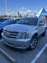 Used 2013 Cadillac Escalade Platinum image 1