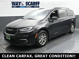 Used 2022 Chrysler Pacifica Touring image 1