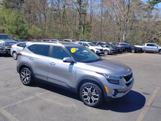 Used 2022 Kia Seltos SX w/ Sunroof Package image 1