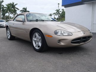 Used 1998 Jaguar XK8 Convertible image 1