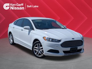 Used 2016 Ford Fusion SE image 1