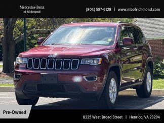 Used 2019 Jeep Grand Cherokee Laredo image 1